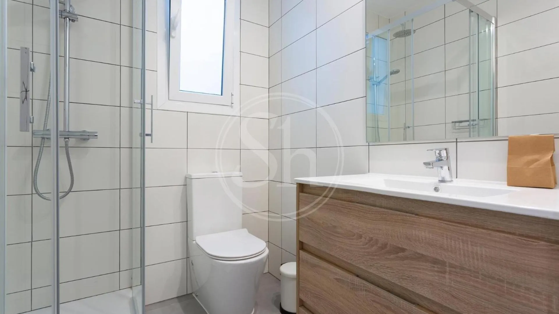 Hermoso Apartamento Cerca De Plaza Universitat Barcelona