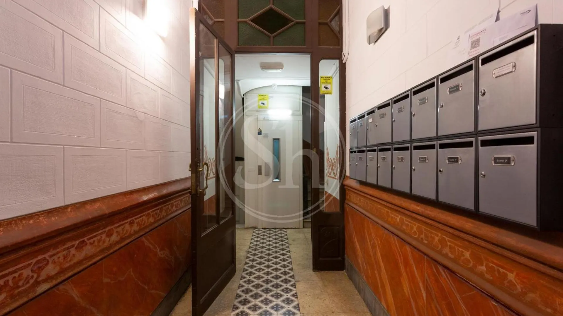 Hermoso Apartamento Cerca De Plaza Universitat Barcelona